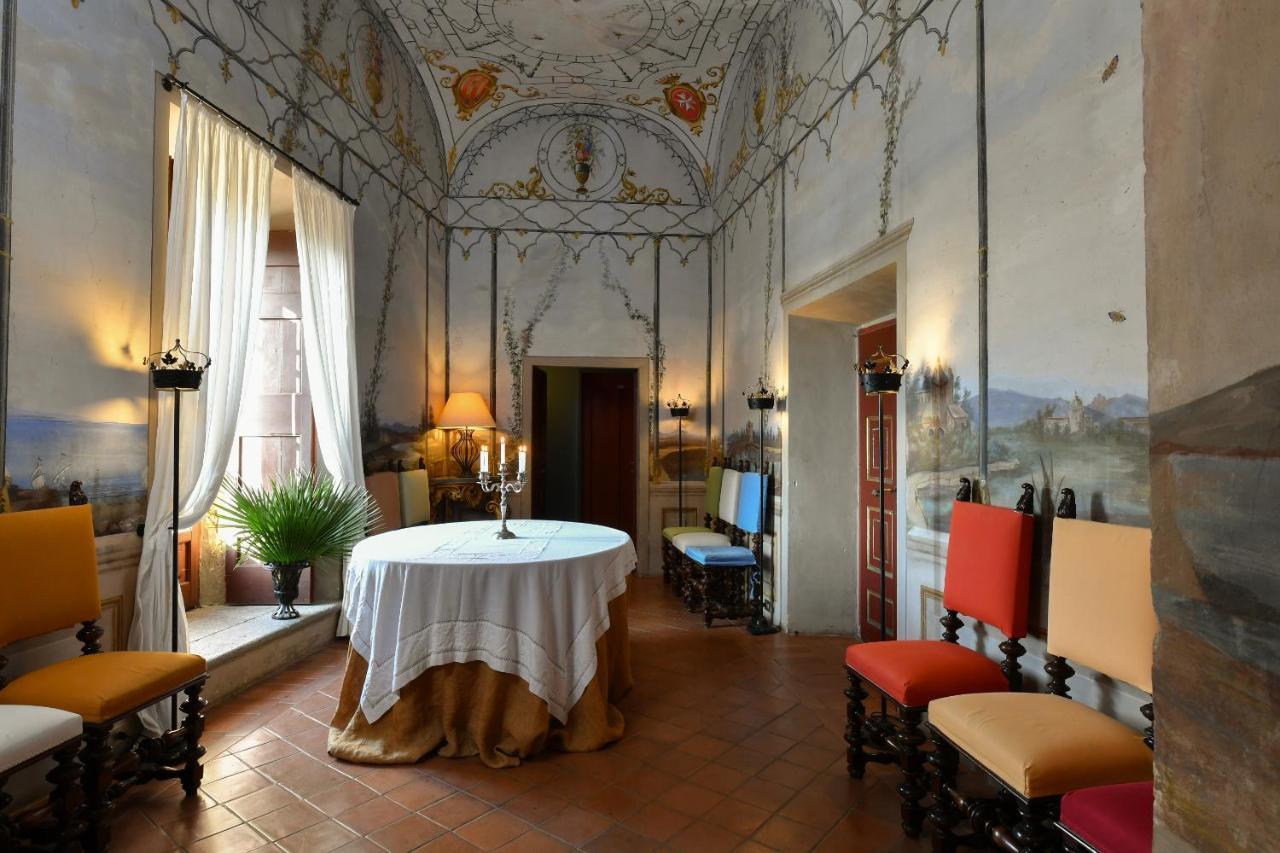 Отель Castello Costaguti Roccalvecce Экстерьер фото