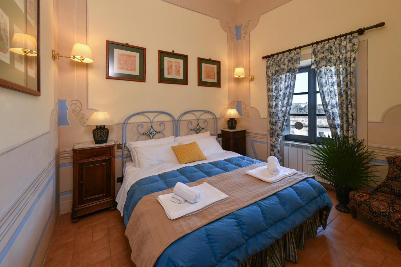 Отель Castello Costaguti Roccalvecce Экстерьер фото