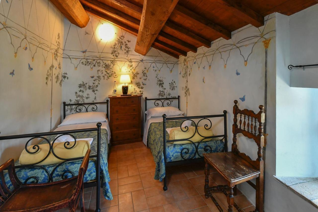 Отель Castello Costaguti Roccalvecce Экстерьер фото