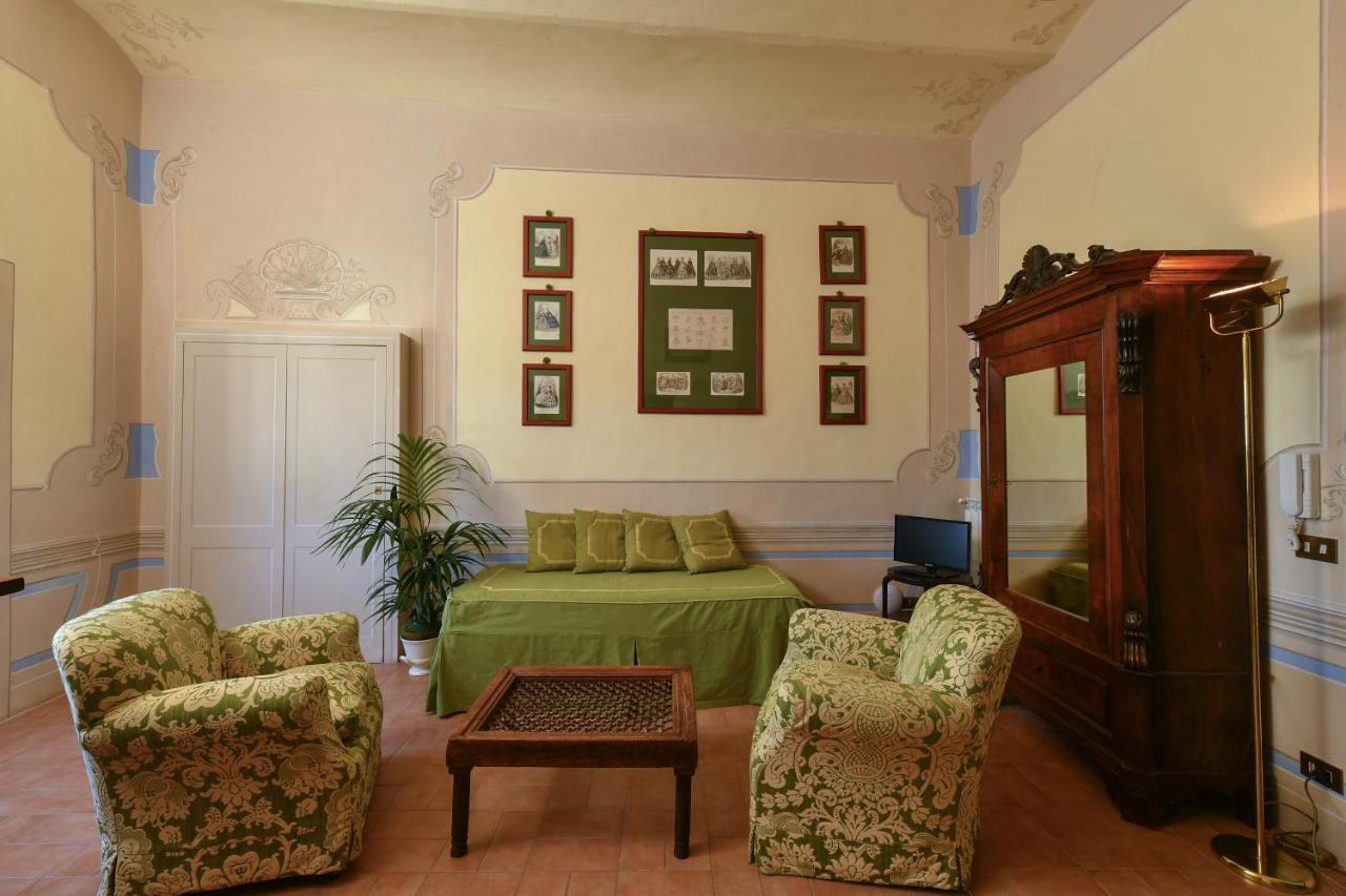Отель Castello Costaguti Roccalvecce Экстерьер фото