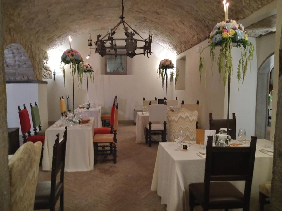 Отель Castello Costaguti Roccalvecce Экстерьер фото